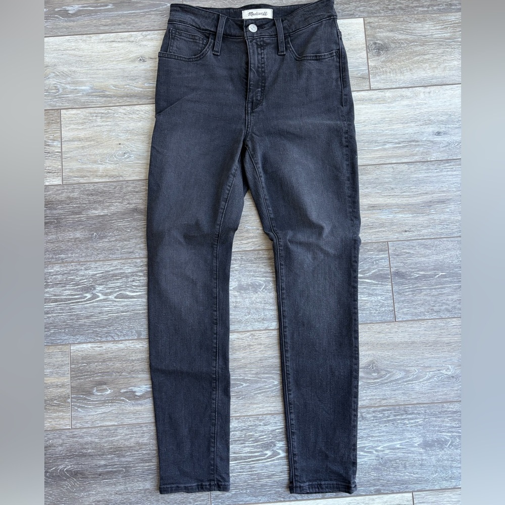Madewell black stovepipe curvy roadtripper denim jeans. Size 25P. NWOT